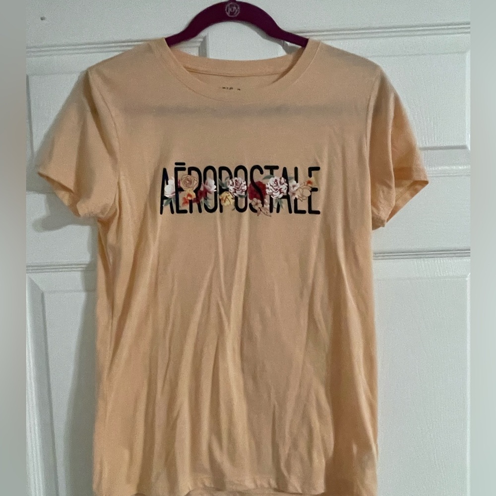 Aeropostale graphic tee